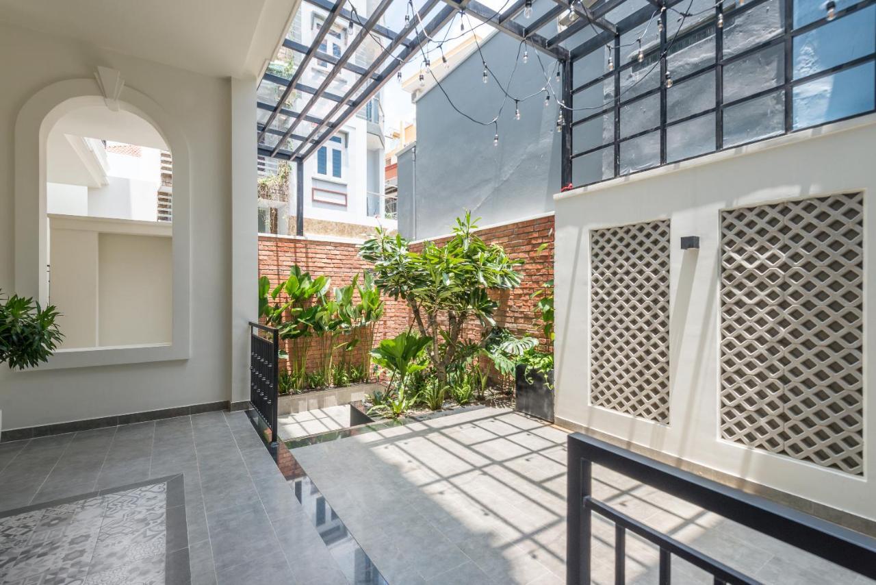 Cozrum Homes The Gallery Residence Ciudad Ho Chi Minh  Exterior foto